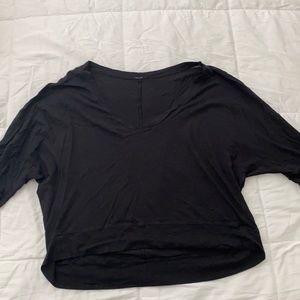 Lululemon black crop top